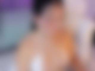 Live cam show with CELESTTEE - Normal on xplaylive.com