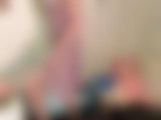 LeoniaNovember's Live Sex Cam Show