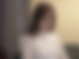 Live cam show with Alice - Deepthroat on Camiplay Live