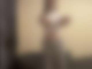 Live cam show with Alice - Anal Toys on liverealitysex.com
