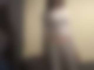 Live cam show with Alice - Athletic Public on fapnchat