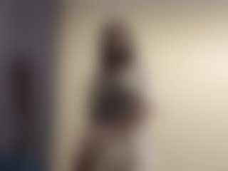 Live cam show with Alice - Ass Bouncing on xplaylive.com