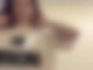 Live cam show with Alice - Drinking on xplaylive.com