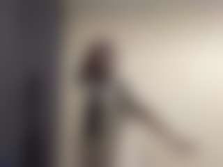 Live cam show with Alice - Athletic Bedroom on xplaylive.com
