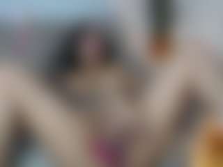 Show de câmera ao vivo com Sara Lopez - Big Tits Small Tits no Camsoda