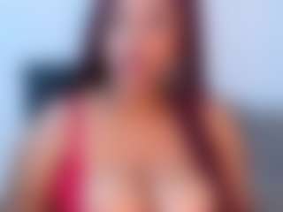 Live cam show with BellaCandela - HD on Soda Cam