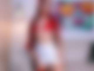 Live cam show with Alice-greys - Flashing on Camsoda