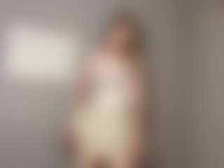 Amelianitro's Live Sex Cam Show