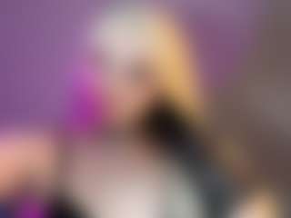 Live cam show with Amelianitro - Smoking on xxxlivecams.org