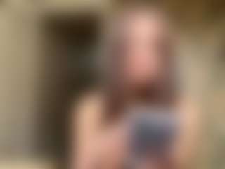 Lora's Live Sex Cam Show