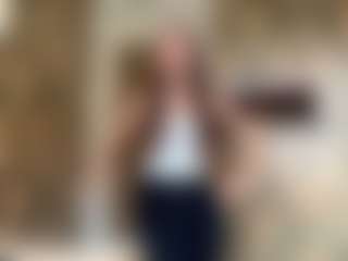 Lora's Live Sex Cam Show