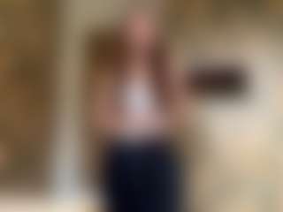 Lora's Live Sex Cam Show