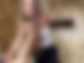 Lora's Live Sex Cam Show