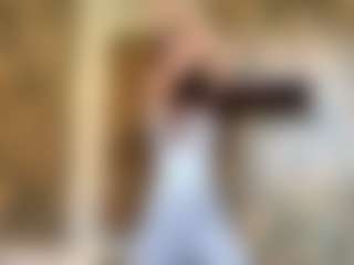 Lora's Live Sex Cam Show