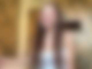 Show de cam en vivo con Lora - Strip BBW en Camsoda