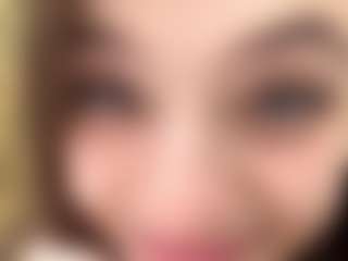 Lora's Live Sex Cam Show