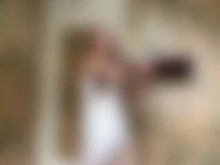 Lora's Live Sex Cam Show