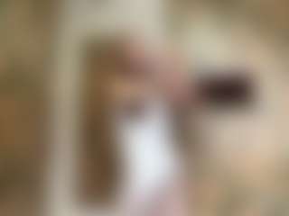 Lora's Live Sex Cam Show