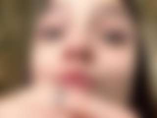 Lora's Live Sex Cam Show
