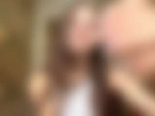 Live cam show with Lora - New Foot Fetish on StripNow