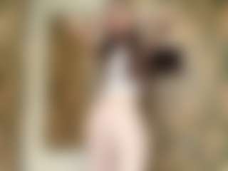 Lora's Live Sex Cam Show