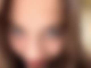 Live cam show with Lora - Public on Camsoda