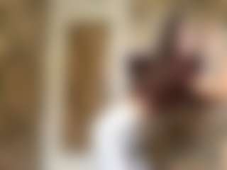 Lora's Live Sex Cam Show