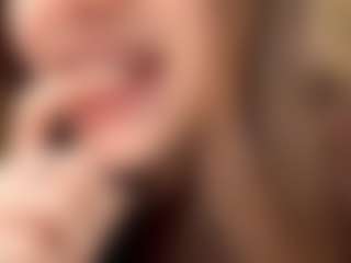 Lora's Live Sex Cam Show