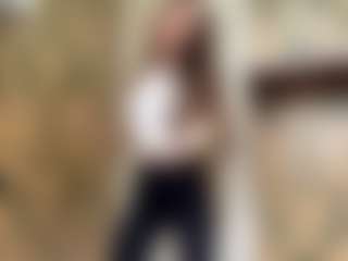 Lora's Live Sex Cam Show