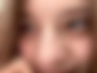 Lora's Live Sex Cam Show