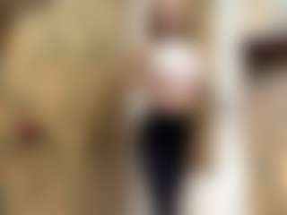 Lora's Live Sex Cam Show