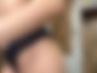 Live cam show with Lora - New Tattoos on Camiplay Live