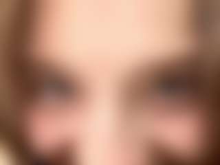 Lora's Live Sex Cam Show