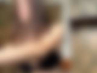 Lora's Live Sex Cam Show