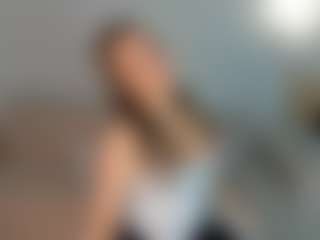 Afinna-Brooks0's Live Sex Cam Show