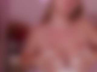 HoneyBlondy's Live Sex Cam Show