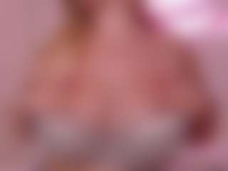 HoneyBlondy's Live Sex Cam Show