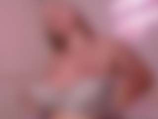 HoneyBlondy's Live Sex Cam Show