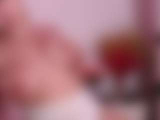 HoneyBlondy's Live Sex Cam Show