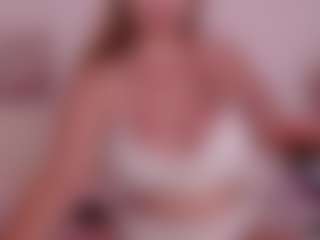 HoneyBlondy's Live Sex Cam Show