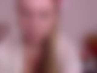 HoneyBlondy's Live Sex Cam Show