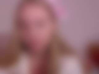 HoneyBlondy's Live Sex Cam Show
