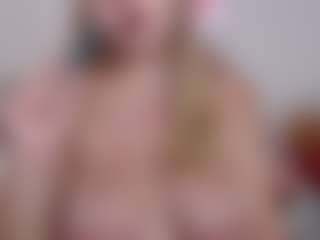 HoneyBlondy's Live Sex Cam Show