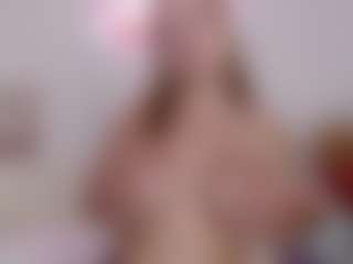 HoneyBlondy's Live Sex Cam Show