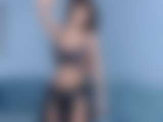 Show de cam en vivo con YaseminX - New Brown Eyes en Camsoda