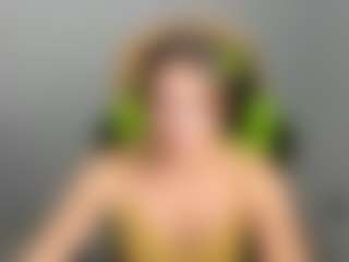 EllieCloudie's Live Sex Cam Show