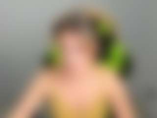 EllieCloudie's Live Sex Cam Show