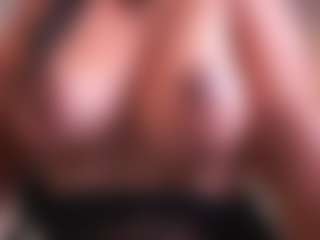 EvaApple's Live Sex Cam Show