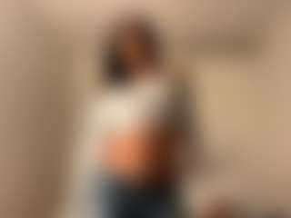 Live cam show with JudiJunke - New Shaved Pussy on Cam Slut