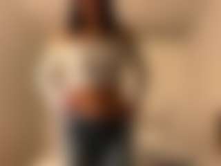 Live cam show with JudiJunke - Lovense Brown Hair on fapnchat